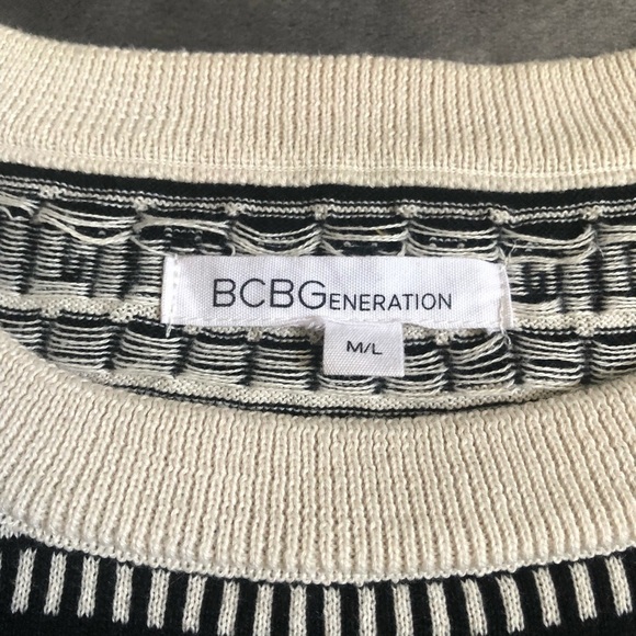 𝅺bcbg Generation black and cream sweater‎ size M/L - Picture 4 of 9